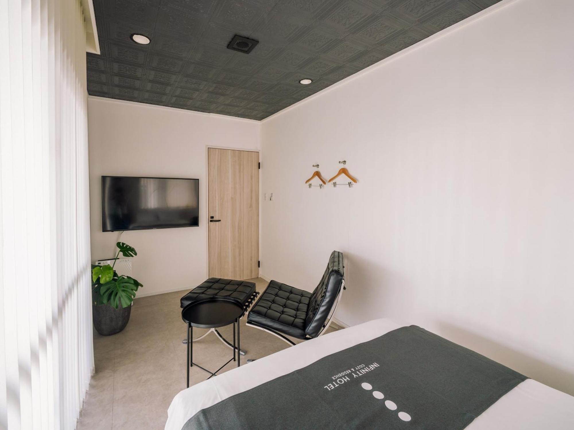 Infinity Hotel -Jiitchaku- Urasoe Екстер'єр фото
