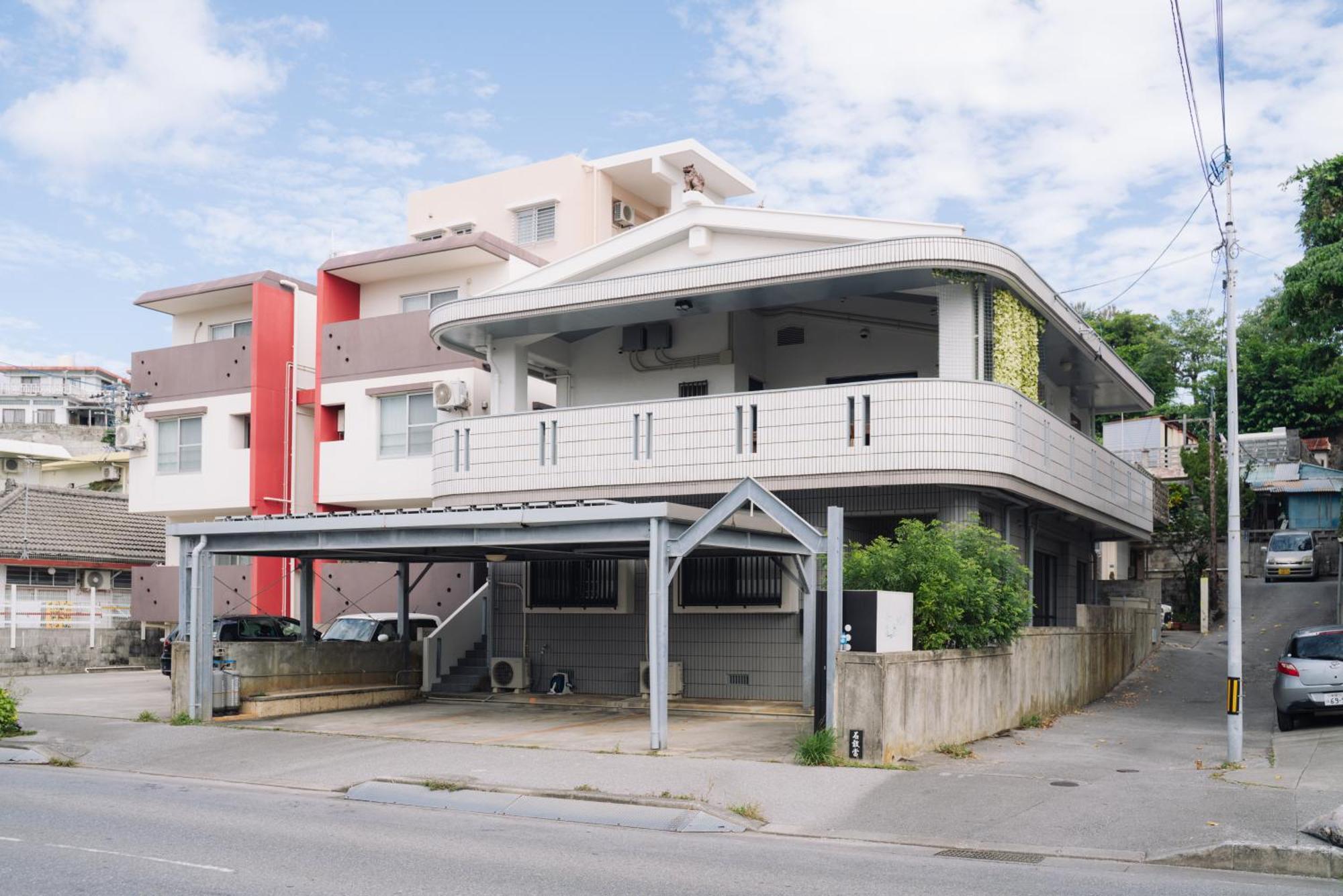 Infinity Hotel -Jiitchaku- Urasoe Екстер'єр фото